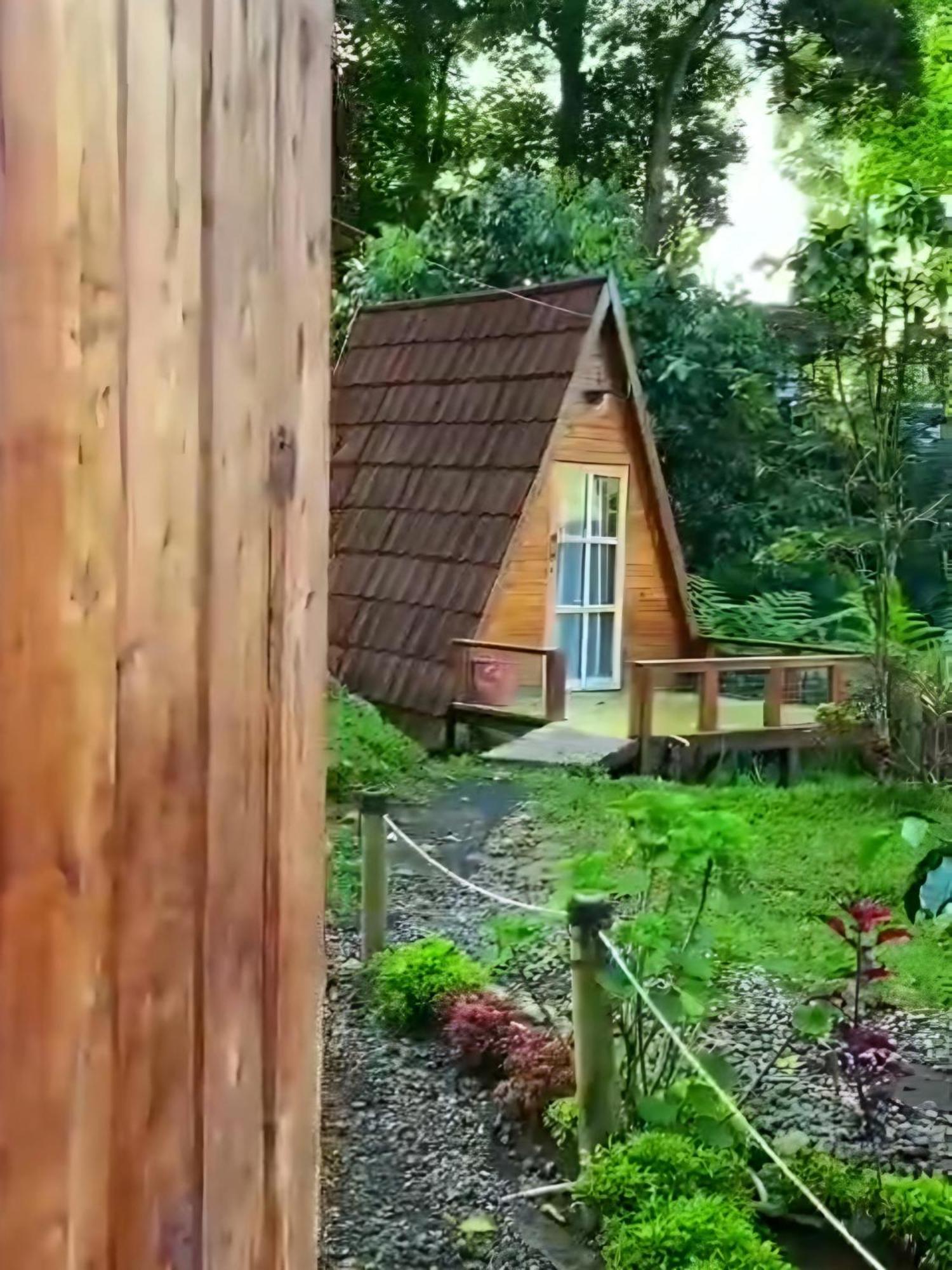 Penginapan Nuansa Riung Gunung Hotel Pangalengan Buitenkant foto